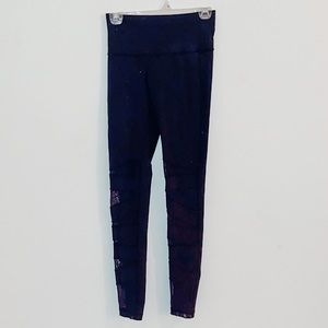 black ivivva leggings with mesh zigzags